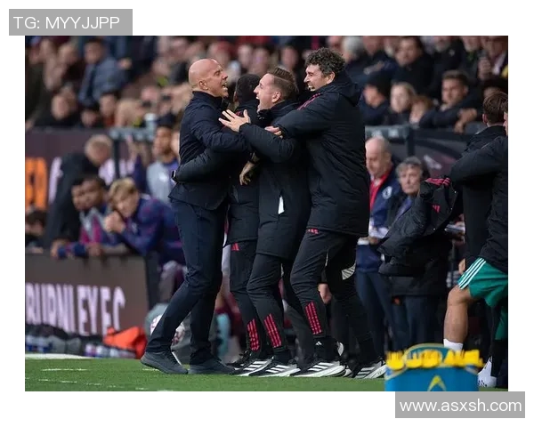 国王杯决赛曼联完胜曼城三球夺冠绝杀瞬间点燃全场激情