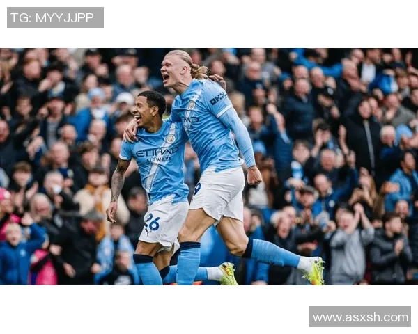 德甲精彩对决曼城与里昂战成平局乌龙球引发争议判罚全场沸腾