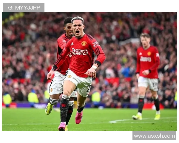 足总杯激战波尔图与曼联战成平局神扑时刻引发全场热烈反响 足总杯激战波尔图与曼联战成平局神扑时刻引发全场热烈反响