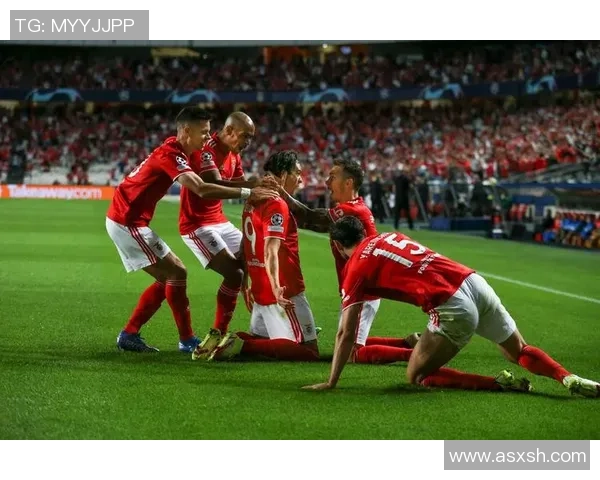 中超精彩对决本菲卡与多特蒙德激战成平补时进球引发全场狂欢