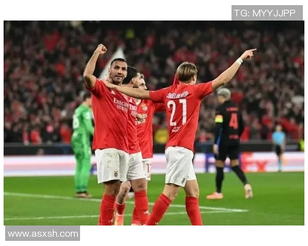 意甲惊现冷门切尔西3-0波尔图逆转全场球迷热情高涨