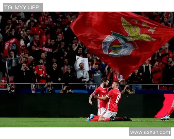 世界杯精彩对决本菲卡以3-0战胜里昂补时进球点燃全场激情