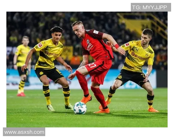 意甲激战：多特蒙德逆转那不勒斯全场沸腾精彩瞬间回顾