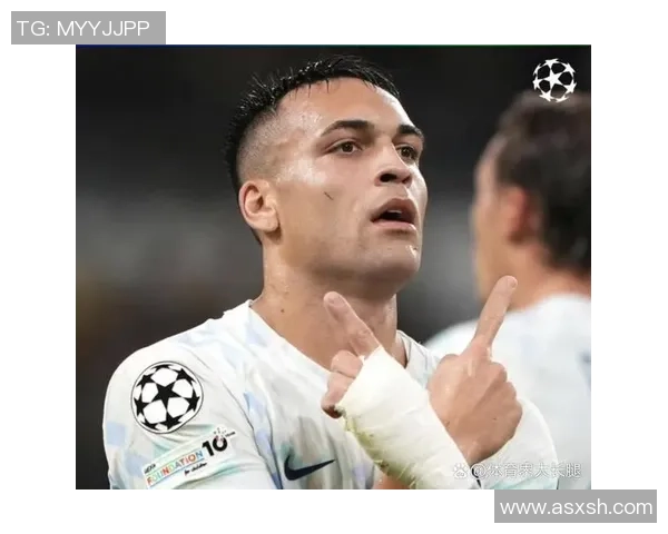 那不勒斯大胜巴黎圣日耳曼红牌事件引发全场热议与争议 那不勒斯大胜巴黎圣日耳曼红牌事件引发全场热议与争议